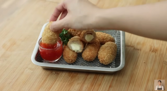 Udang keju ala Chef Devina Hermawan. (YouTube)